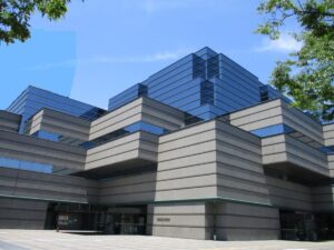 کتابخانه مرکزی استان اوساکا (Osaka Prefectural Central Library)